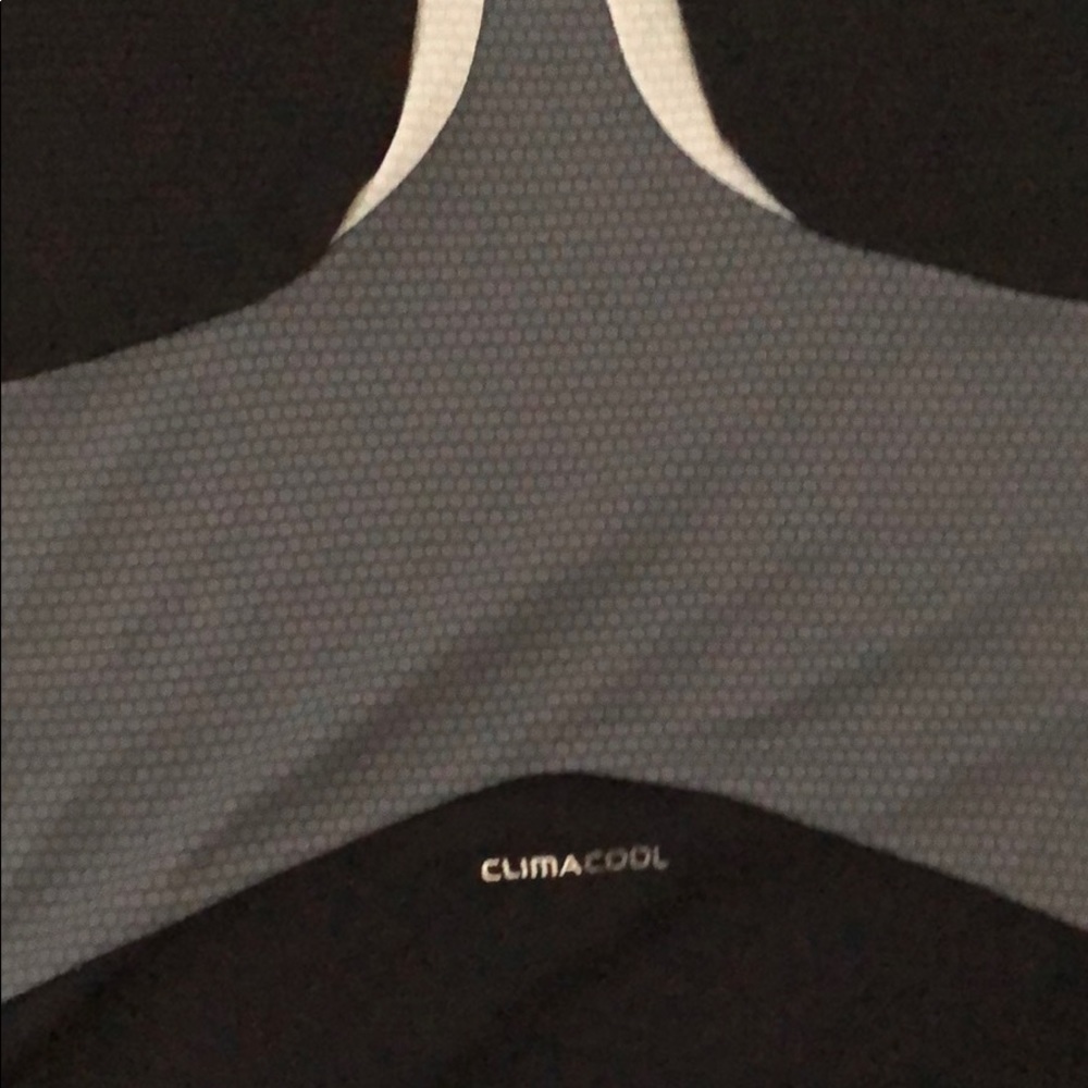 Adidas top large - Picture 5 of 5